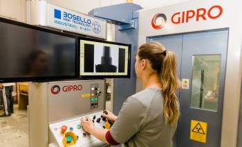 Isolatoren von GIPRO im Prüfstand mit Röntgen-Geräten